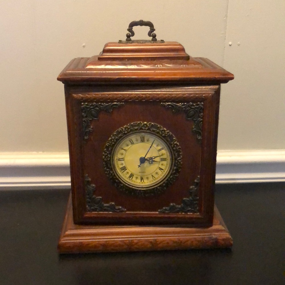 Wood 11inch Clock and Gift Box